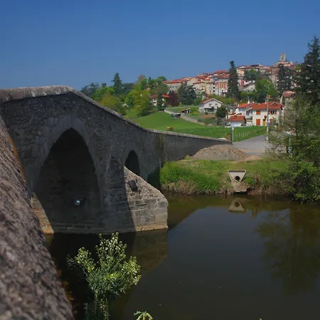Les Etoiles Du Forez Savigneux (Loire)