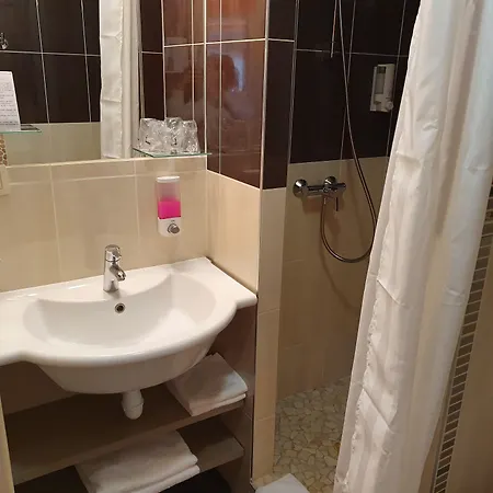 Les étoiles Du Forez Hotel 2*