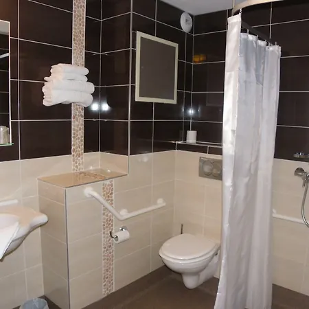Les étoiles Du Forez Hotel 2*