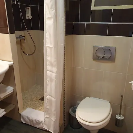 Hotel Les étoiles Du Forez