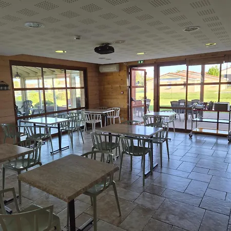 Les étoiles Du Forez Hotel 2*