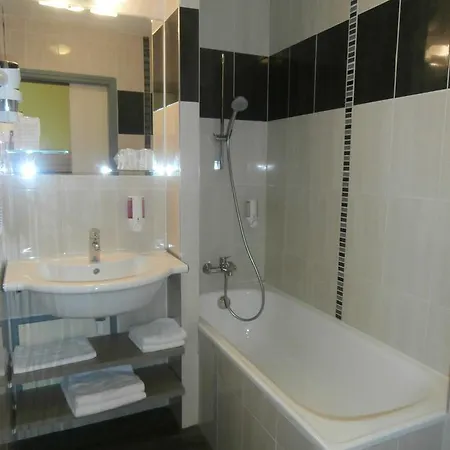 Les Etoiles Du Forez Hotel